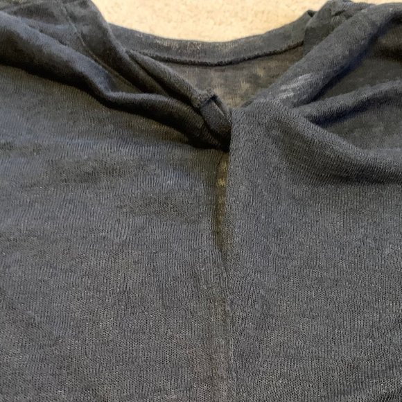 Red Haute Black Sweater Top with Twist/Keyhole and Partially Open Back Size M - Picture 8 of 11